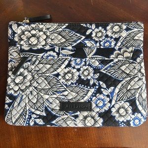Vera Bradley Wristlet NWOT